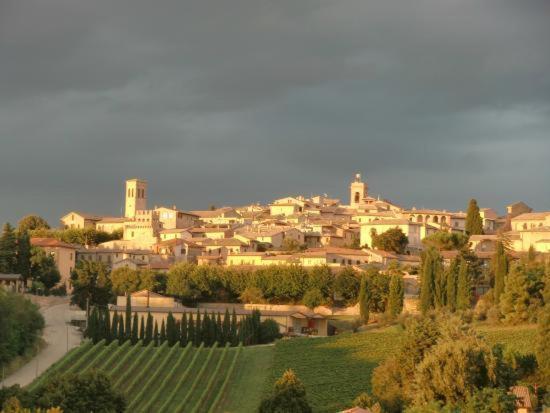 Cardinal Girolamo Villa Montefalco Buitenkant foto