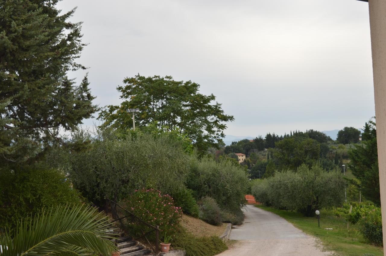 Cardinal Girolamo Villa Montefalco Buitenkant foto